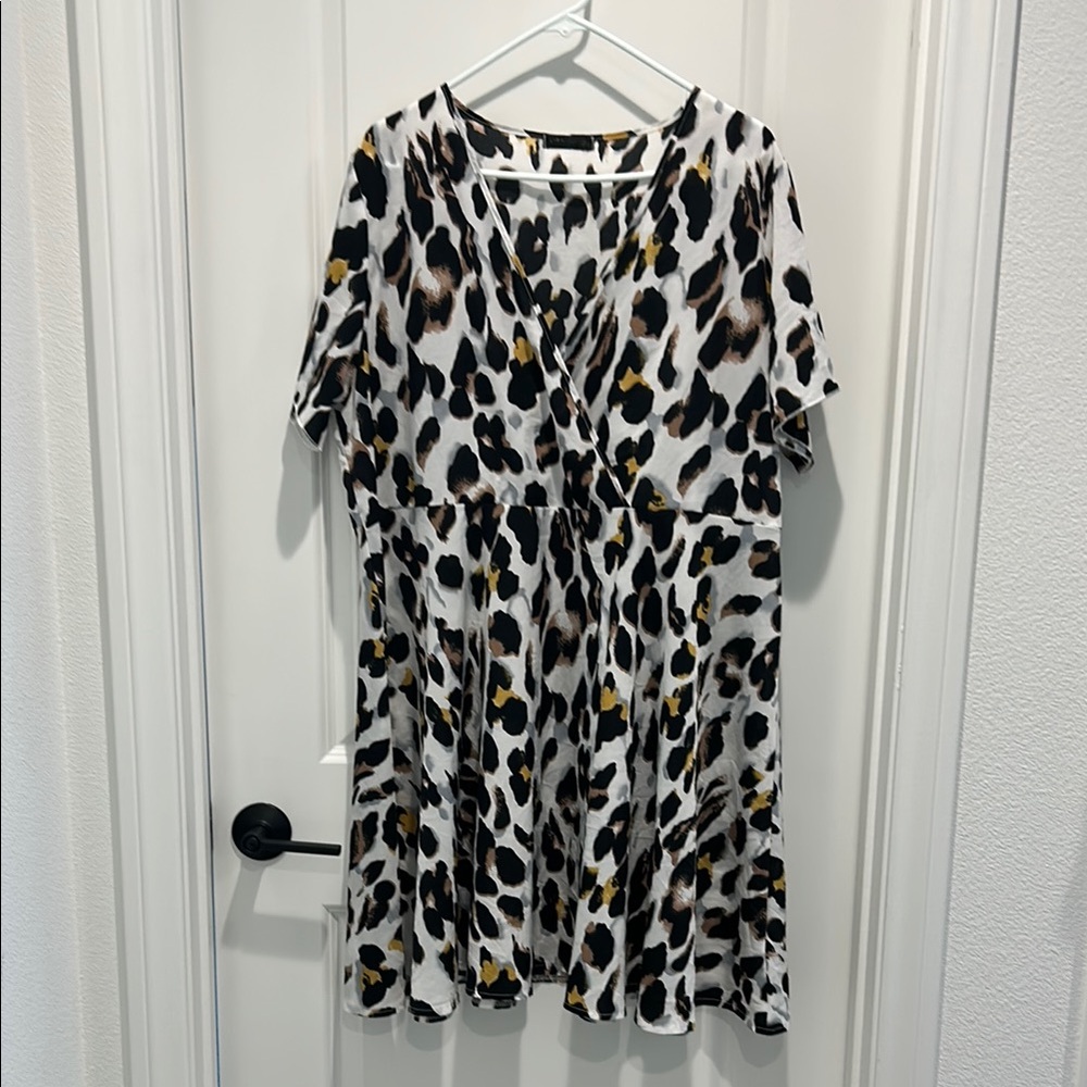 SHEIN Stylish Leopard Print Dress